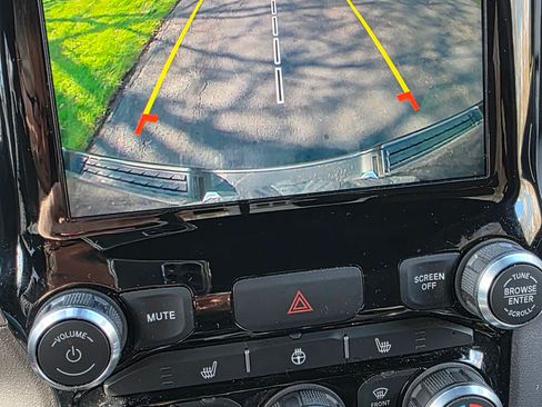 Used 2021 RAM 1500 Big Horn image 11