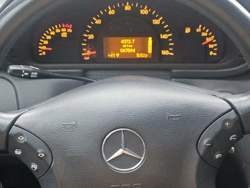 Used 2003 Mercedes-Benz C 240 Sedan image 10