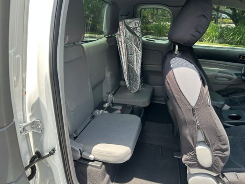 Used 2014 Toyota Tacoma 2WD Access Cab image 13
