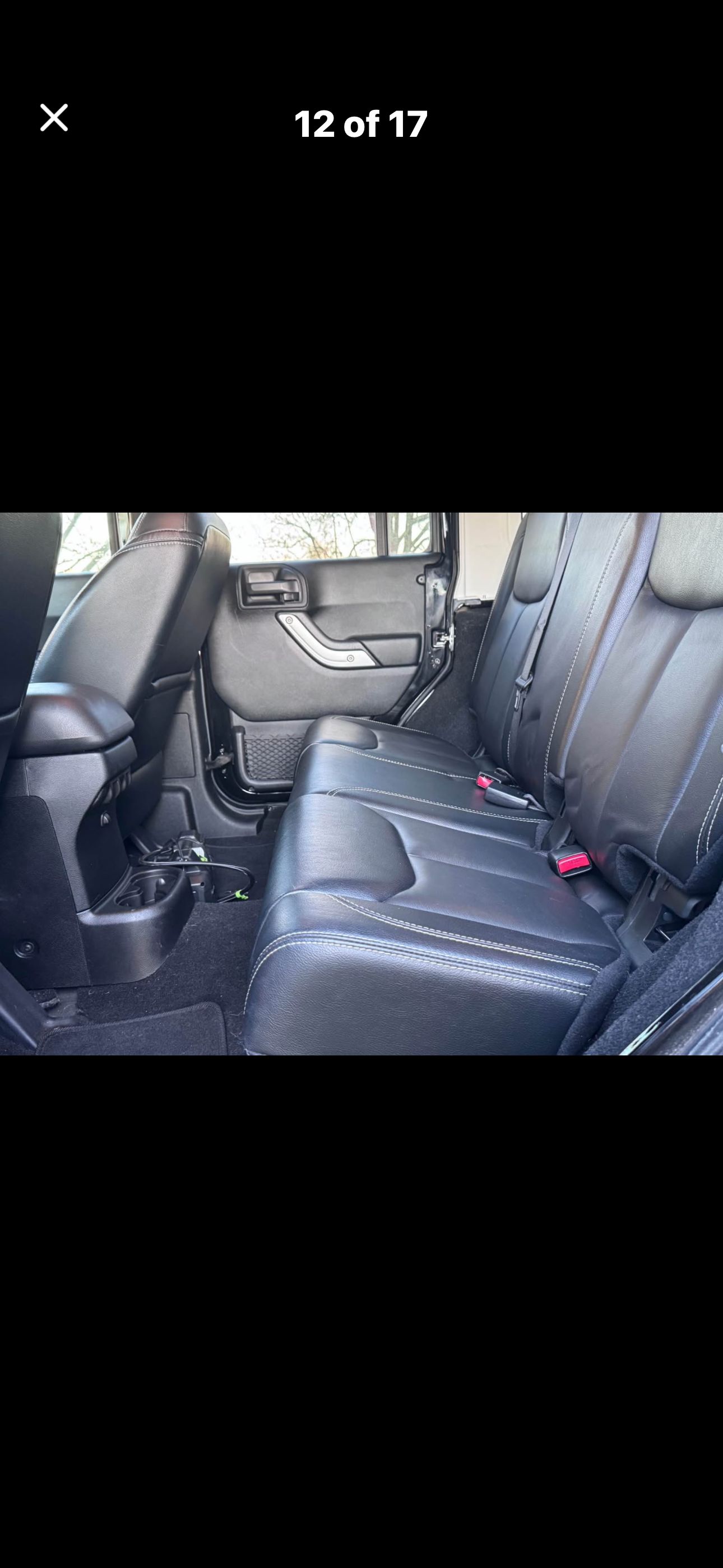 Used 2017 Jeep Wrangler Unlimited Sahara w/ Dual Top Group AWD/4WD image 8