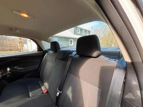 Used 2018 Ford Focus S image 14