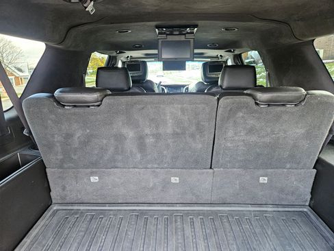 Used 2016 Cadillac Escalade ESV Platinum image 10