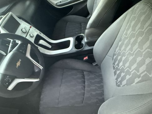 Used 2011 Chevrolet Volt Sedan 4D image 8