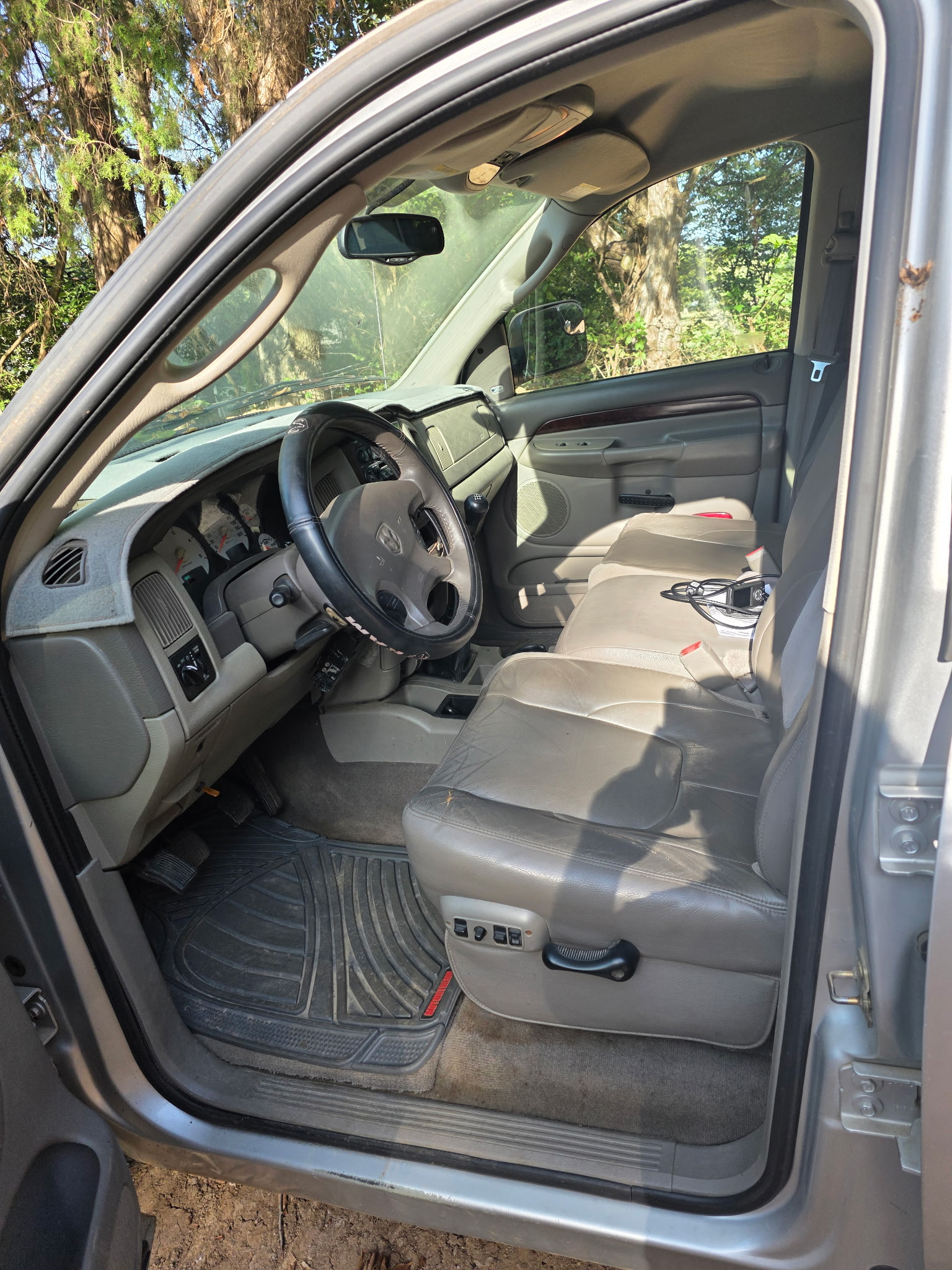 Used 2003 Dodge Ram 3500 Truck 2WD Quad Cab DRW image 5