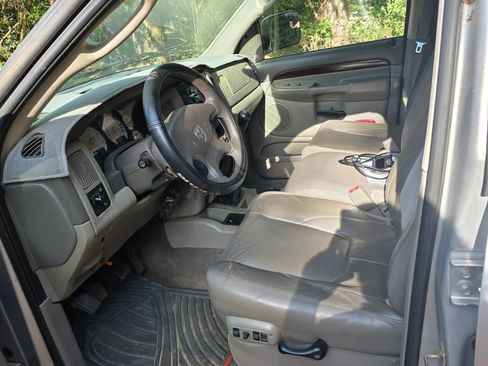 Used 2003 Dodge Ram 3500 Truck 2WD Quad Cab DRW image 5