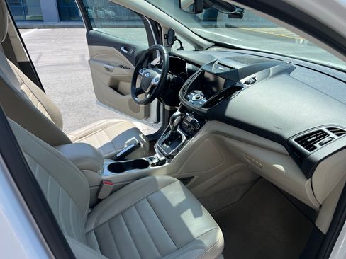 Used 2014 Ford C-MAX Energi SEL w/ Equipment Group 301A FWD image 14