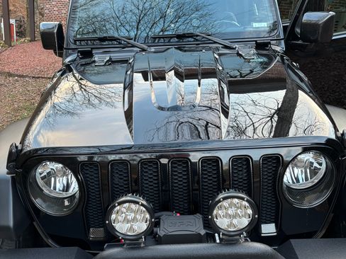 Used 2021 Jeep Wrangler Unlimited Sport w/ Sun And Sound Package image 5