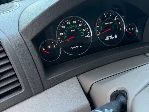 Used 2008 Jeep Grand Cherokee Laredo AWD/4WD image 13
