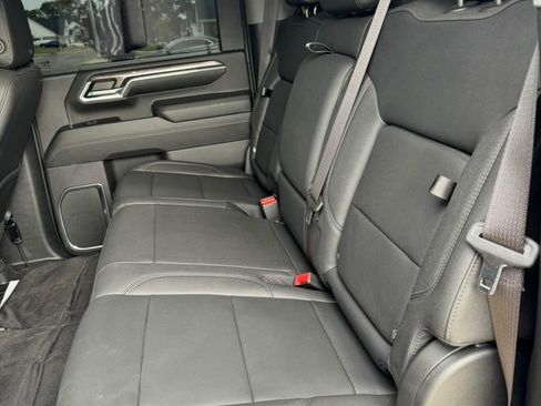 Used 2024 Chevrolet Silverado 3500 LTZ w/ LTZ Plus Package image 12