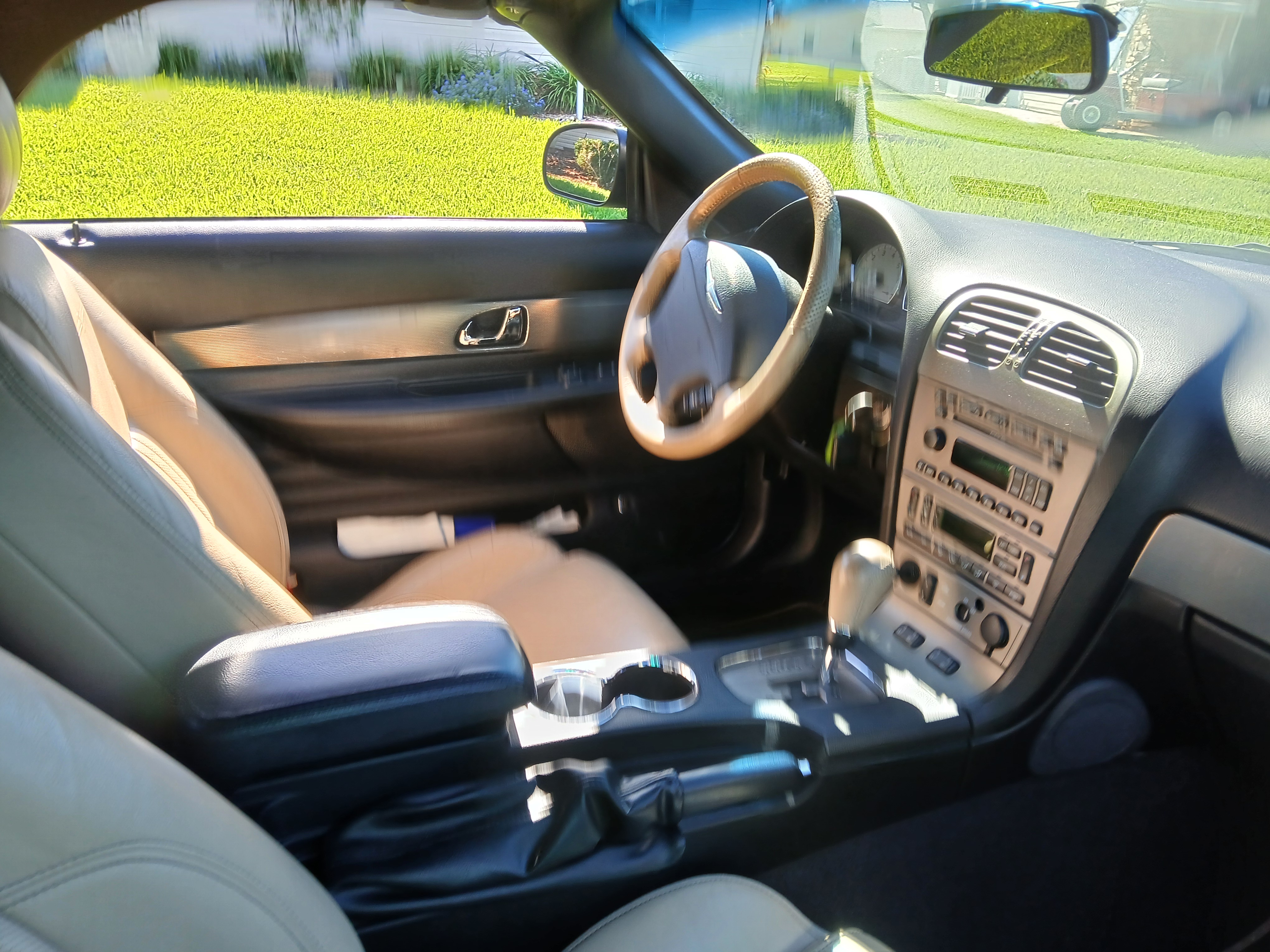 Used 2004 Ford Thunderbird RWD image 16