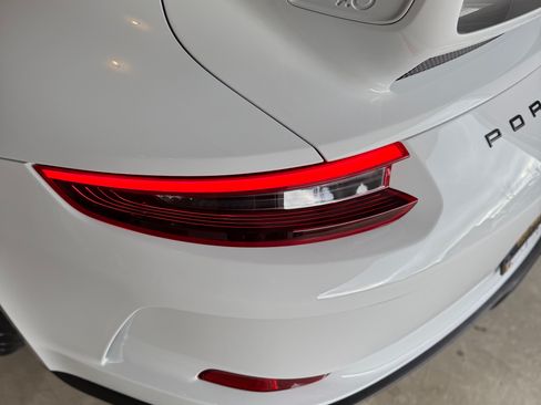 Used 2018 Porsche 911 GT3 image 9