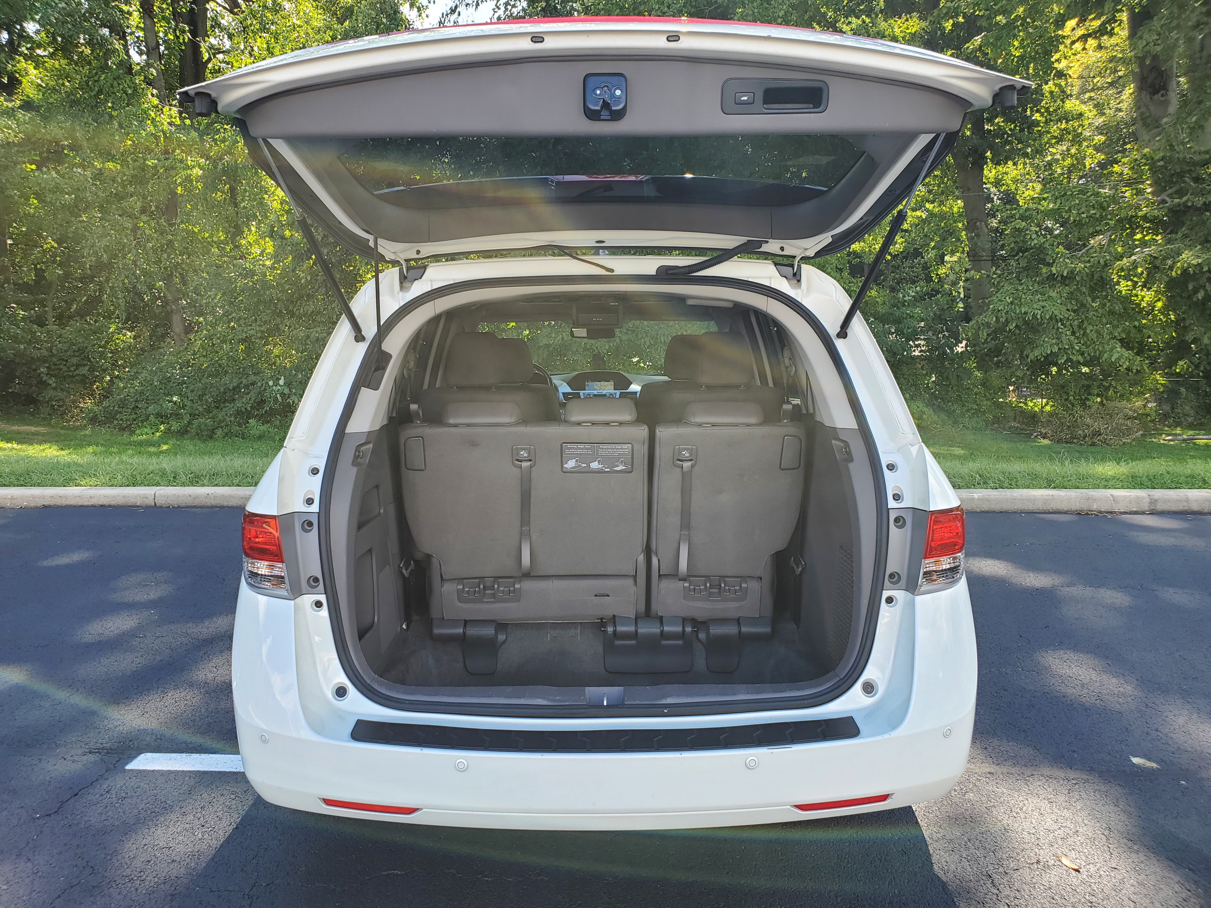 Used 2014 Honda Odyssey Touring image 21