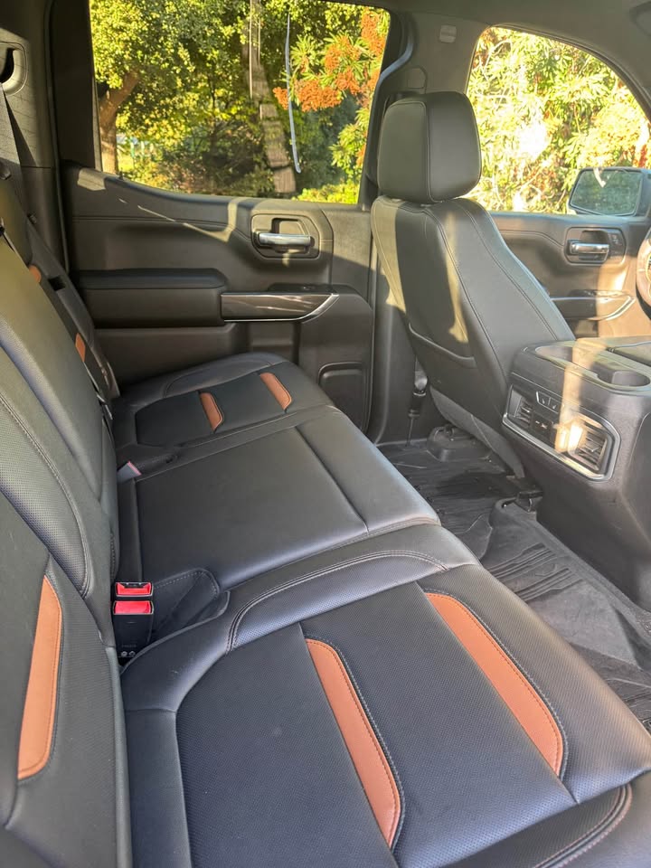 Used 2019 GMC Sierra 1500 AT4 w/ AT4 Premium Package AWD/4WD image 9