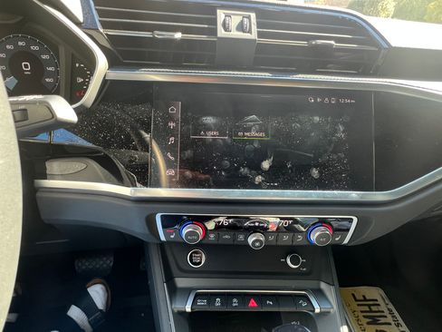 Used 2025 Audi Q3 2.0T Premium w/ Convenience Package image 21