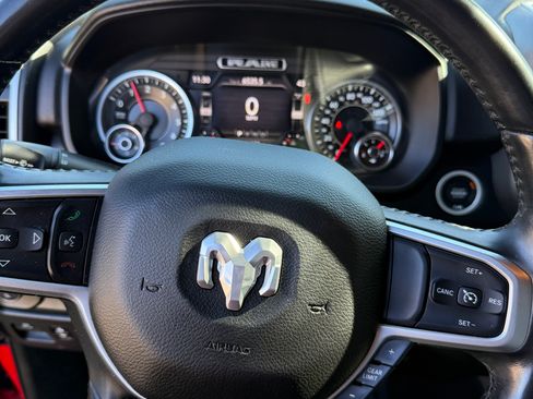 Used 2021 RAM 1500 Big Horn image 5