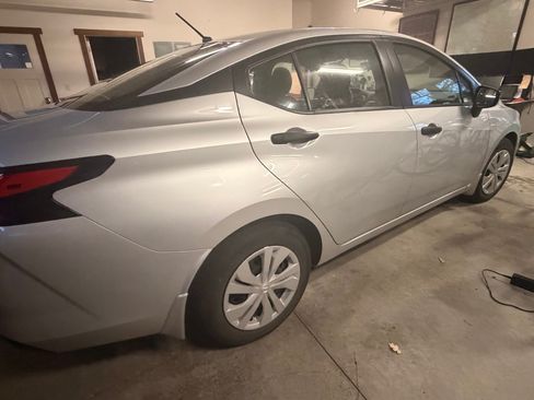 Used 2021 Nissan Versa S image 2