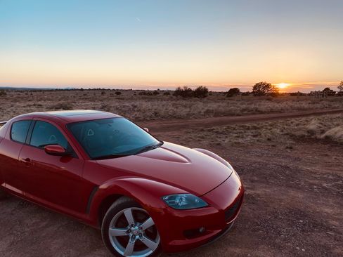 Used 2004 MAZDA RX-8 w/ MT Touring Pkg RWD image 6