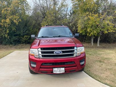 Used 2017 Ford Expedition XLT