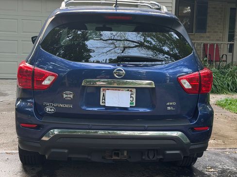 Used 2017 Nissan Pathfinder SL w/ SL Premium Package AWD/4WD image 8