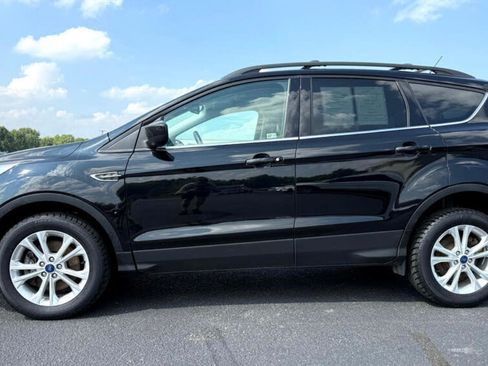 Used 2019 Ford Escape SEL AWD/4WD image 4