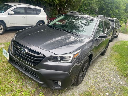 Used 2020 Subaru Outback Onyx Edition XT w/ Popular Package #2 AWD/4WD image 1