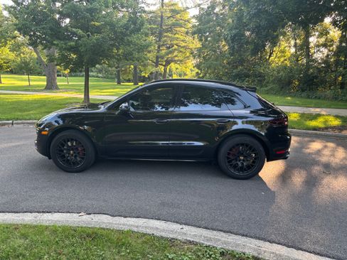 Used 2017 Porsche Macan GTS AWD/4WD image 24