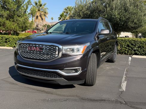 Used 2018 GMC Acadia Denali w/ LPO, Cargo Package AWD/4WD image 1