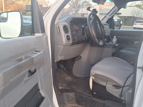 Used 2012 Ford E-250 and Econoline 250 Extended w/ Commercial Cargo Van Pkg image 9