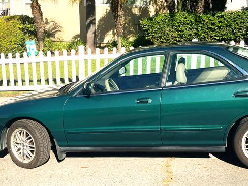 Used 1999 Acura Integra GS image 2