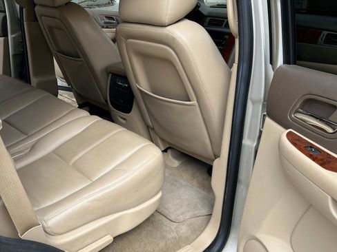 Used 2014 Chevrolet Tahoe LT image 11