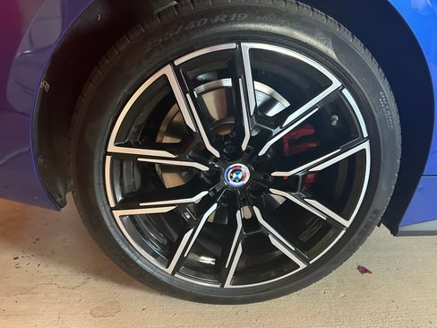 Used 2023 BMW i4 M50 w/ Premium Package image 17