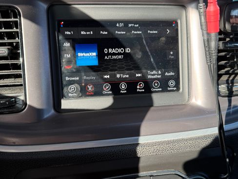 Used 2021 Dodge Charger SXT w/ Blacktop Package image 6