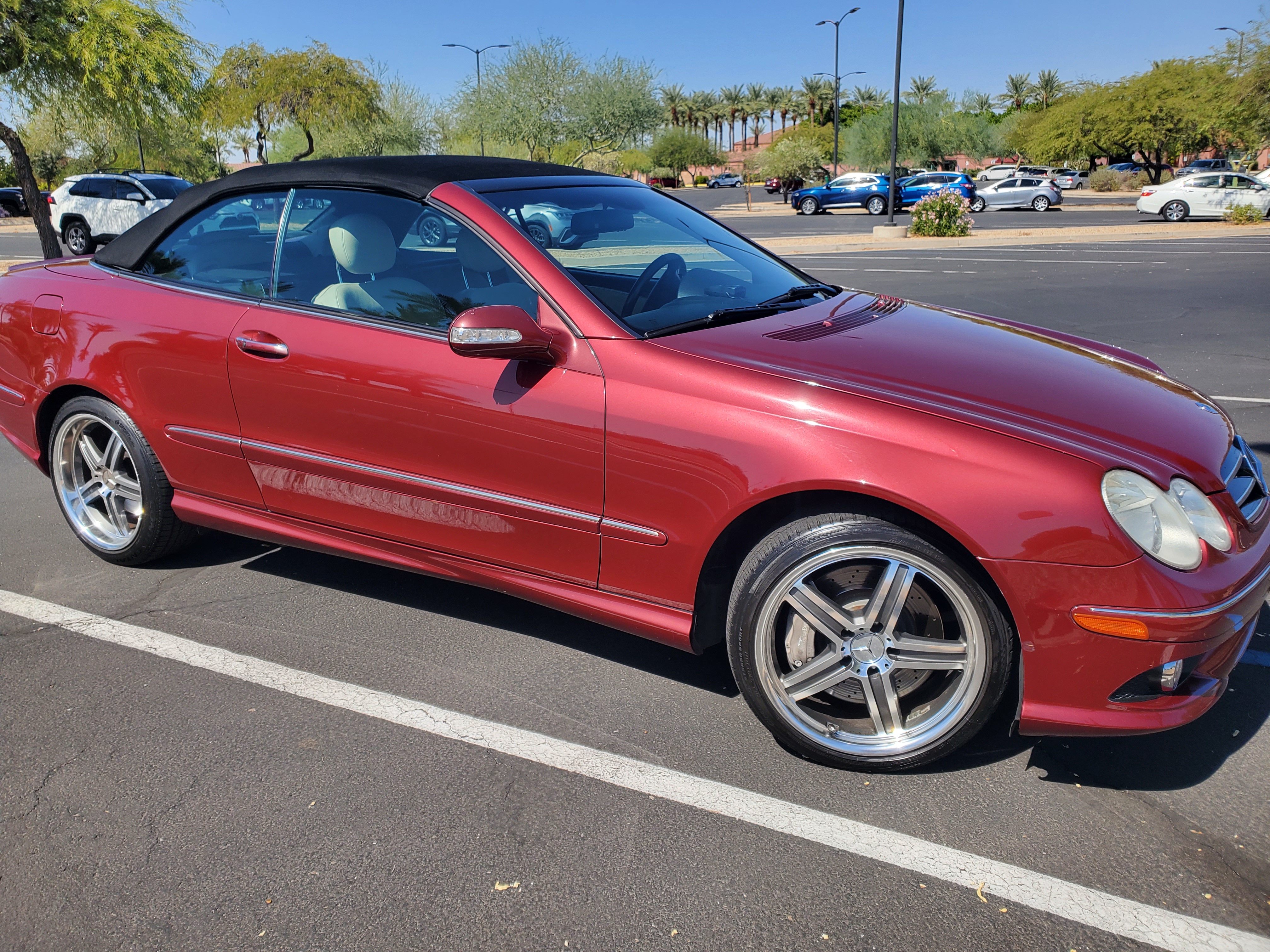 Used 2007 Mercedes-Benz CLK 550 Cabriolet image 4