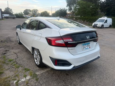 Used 2018 Honda Clarity Plug-In Hybrid image 5