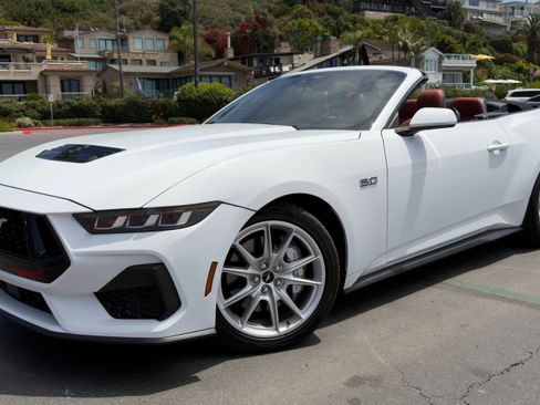 Used 2024 Ford Mustang GT Premium RWD image 12