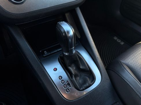 Used 2013 Volkswagen Eos Komfort image 17