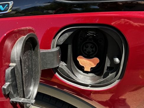 Used 2019 Chevrolet Bolt LT FWD image 11