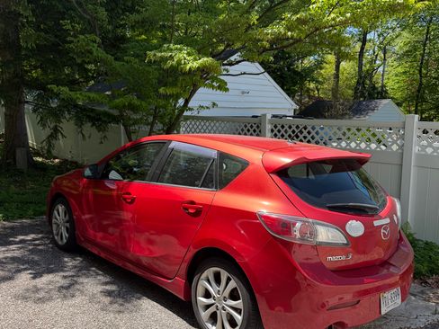 Used 2010 MAZDA MAZDA3 s Sport FWD image 4