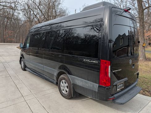 Used 2022 Mercedes-Benz Sprinter 2500 image 27