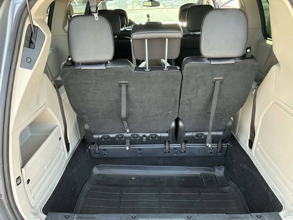 Used 2019 Dodge Grand Caravan SXT FWD image 20