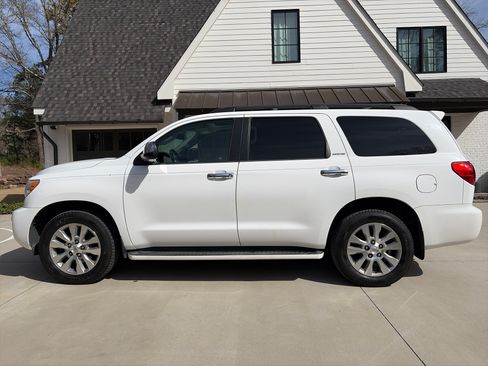 Used 2013 Toyota Sequoia Limited image 1