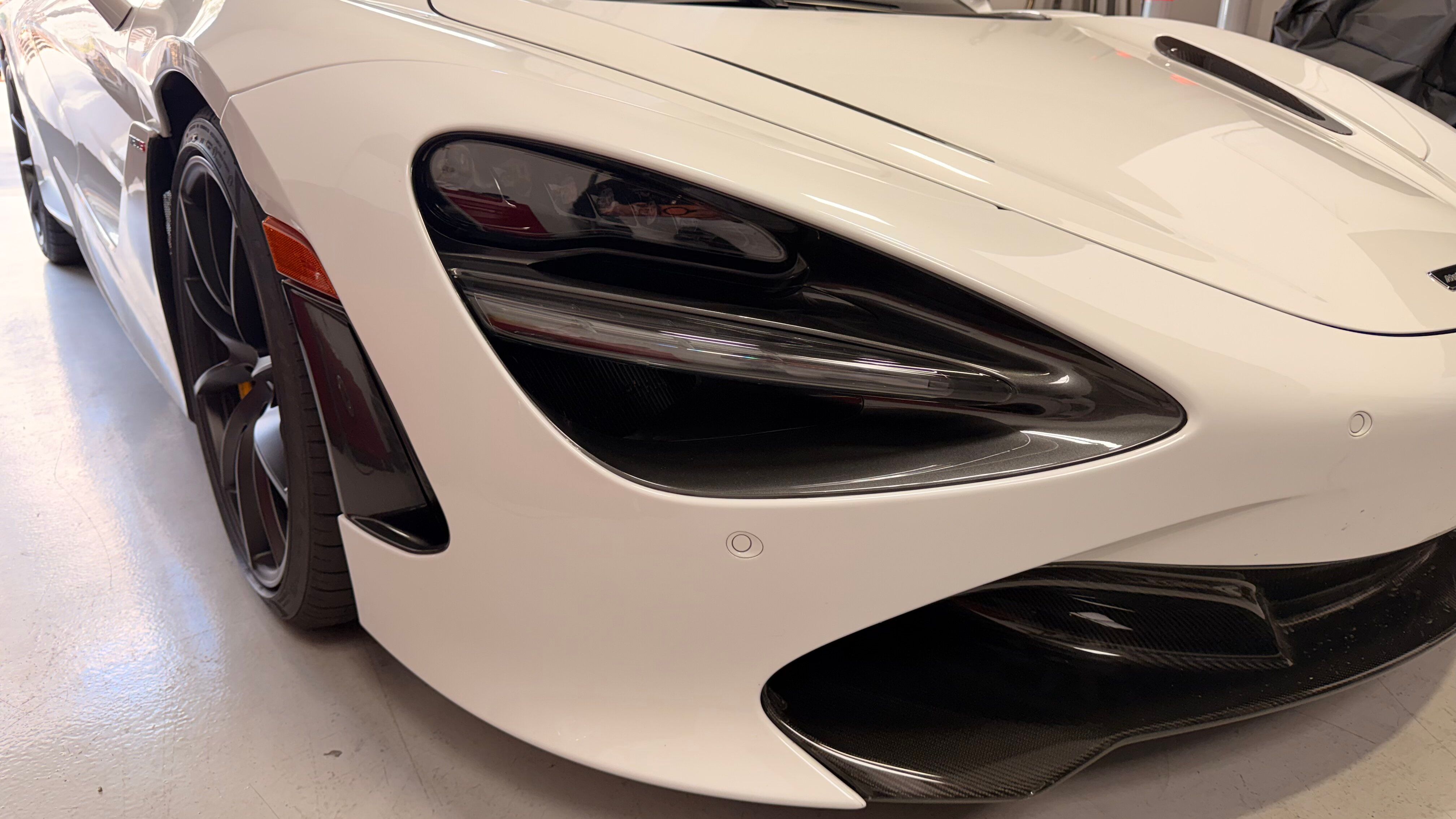 Used 2022 McLaren 720S Spider RWD image 17