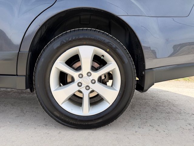 Used 2013 Subaru Outback 2.5i Premium w/ All-Weather Pkg AWD/4WD image 6