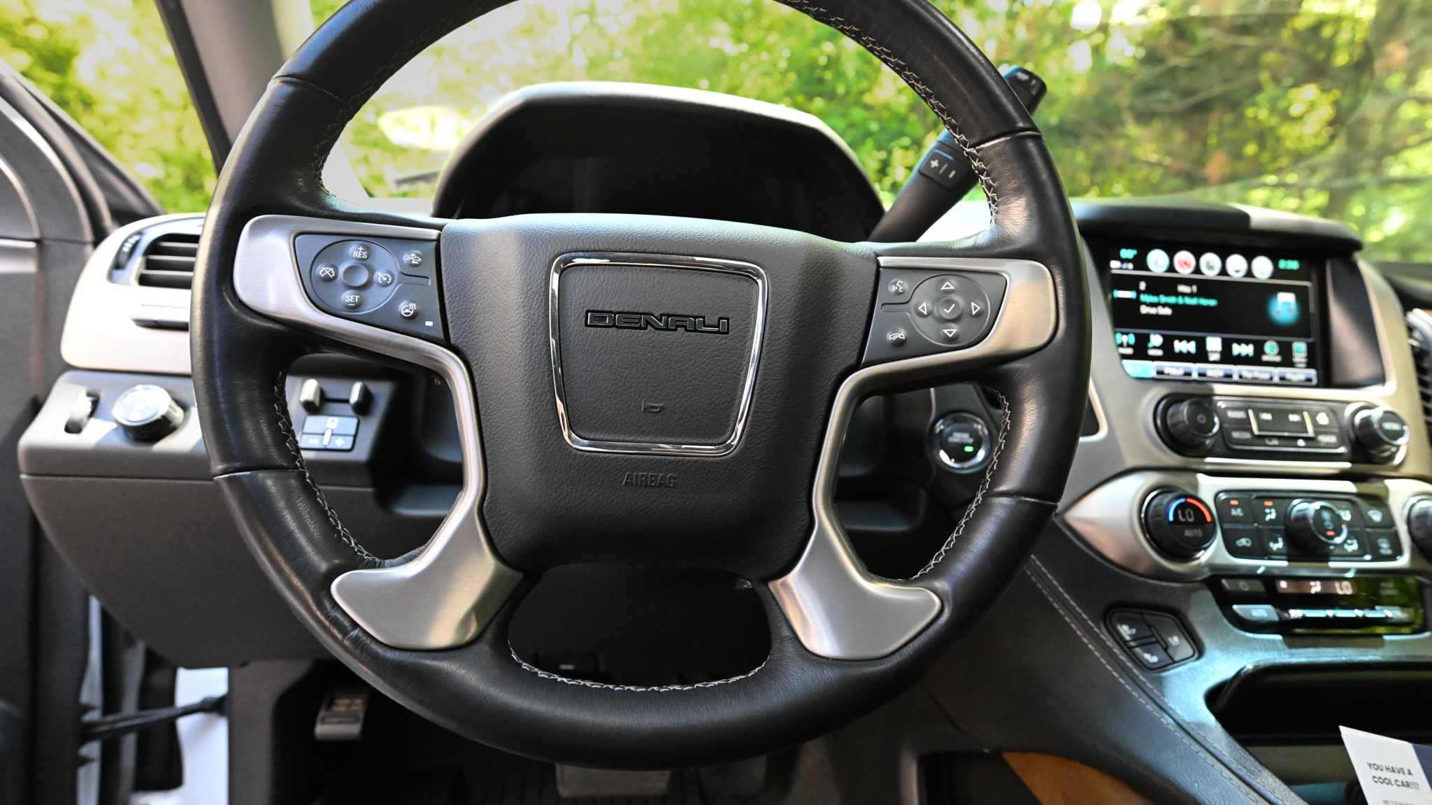 Used 2020 GMC Yukon Denali w/ Denali Ultimate Package AWD/4WD image 6