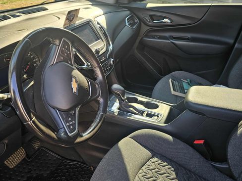 Used 2022 Chevrolet Equinox LT image 8
