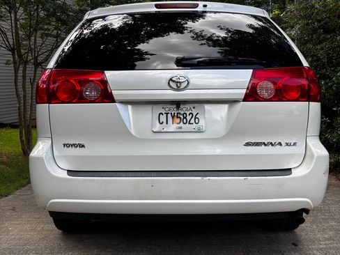 Used 2009 Toyota Sienna XLE w/ Towing Prep Pkg FWD image 8