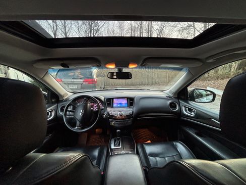 Used 2013 INFINITI JX35 FWD w/ Premium Pkg image 10