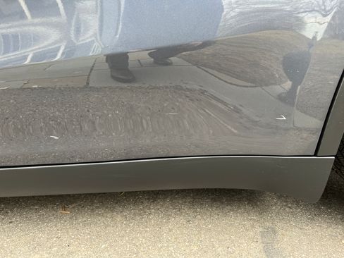 Used 2022 Tesla Model Y Long Range image 20