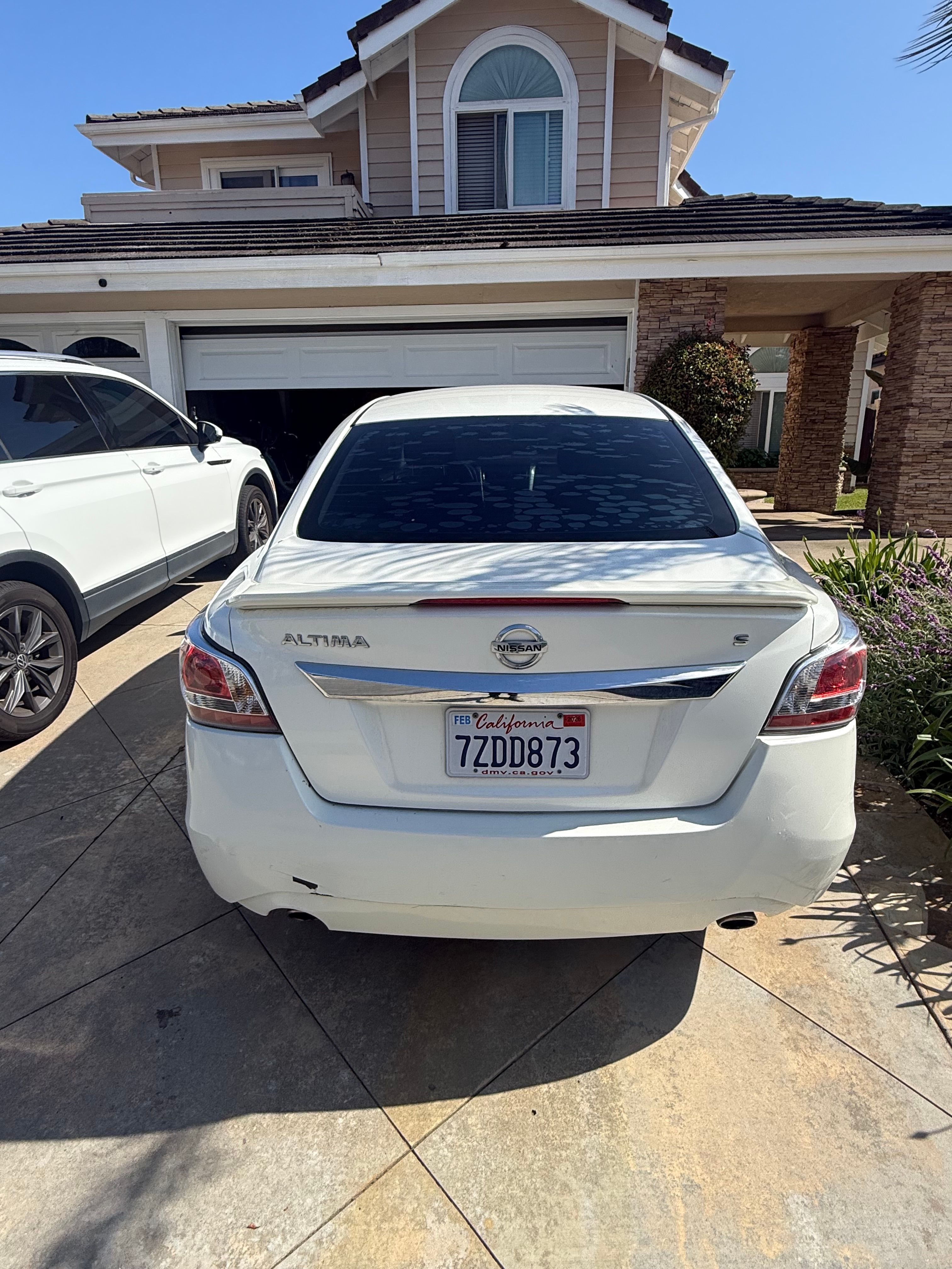 Used 2015 Nissan Altima 2.5 S w/ Sport Value Package FWD image 2