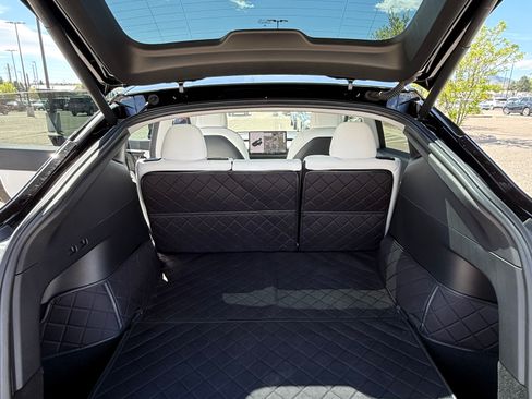 Used 2021 Tesla Model Y Performance image 13